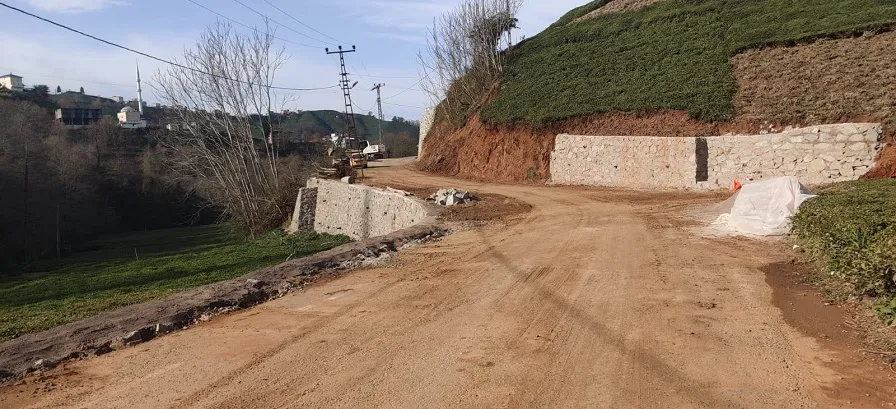 İyidere’de Belediye Başkanı Saffet Mete’den Hizmet Hamlesi