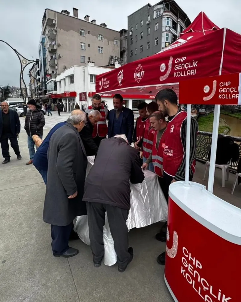 CHP Ardeşen İlçe Başkanlığı, Ekrem İmamoğlu İçin İmza Kampanyası Başlattı