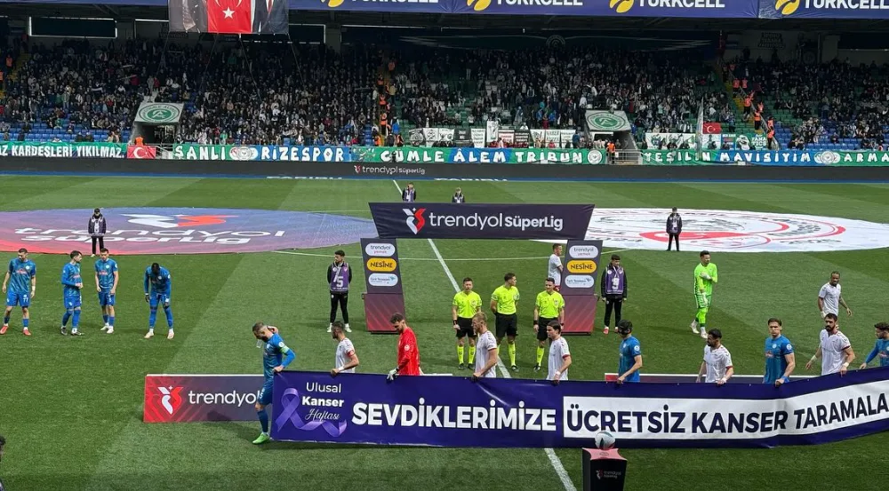 Çaykur Rizespor ve Sivasspor’dan Kanser Taramalarına Pankartlı Destek