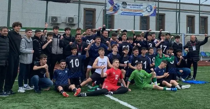 Rize Belediyespor U16’dan Tarihi Zafer: Üst Üste Üçüncü Şampiyonluk!