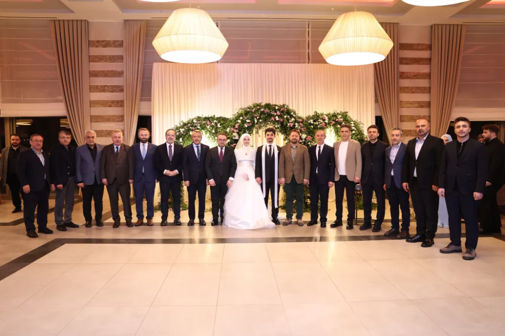 Rize’de İş ve Siyaset Dünyası Düğünde Buluştu