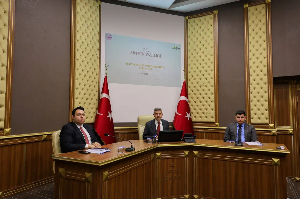 Artvin Valisi Dr. Turan Ergün, İl Hayvanları Koruma Kurulu Toplantısı düzenledi