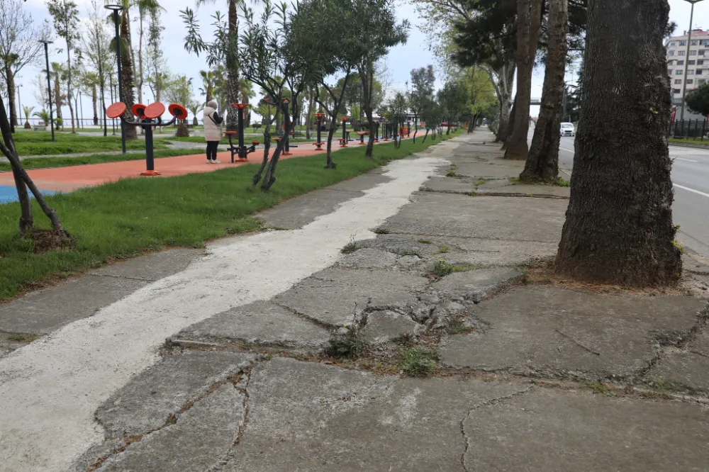 Akçaabat Belediyesinden Önemli Açıklama Kaldırımlar Yenileniyor