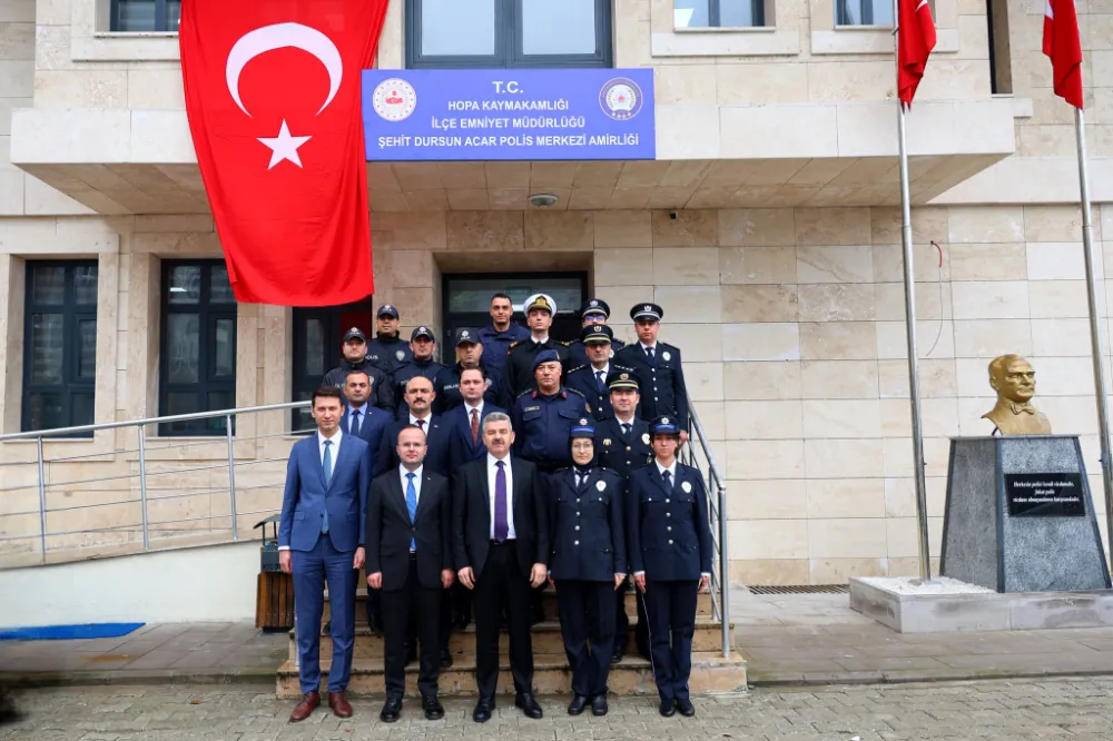 Artvin Valisi Dr. Turan Ergünden Hopa’da Anlamlı Ziyaret