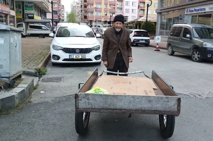 Rize’de Azmiyle Gönüllere Taht Kuran 81 Yaşındaki Hamal: Yaşar Keleş