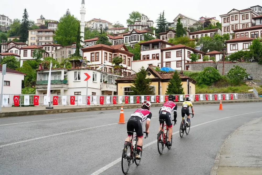 Türkiye Kupası 4. Etap Puanlı Yol Yarışı Trabzon’da Tamamlandı