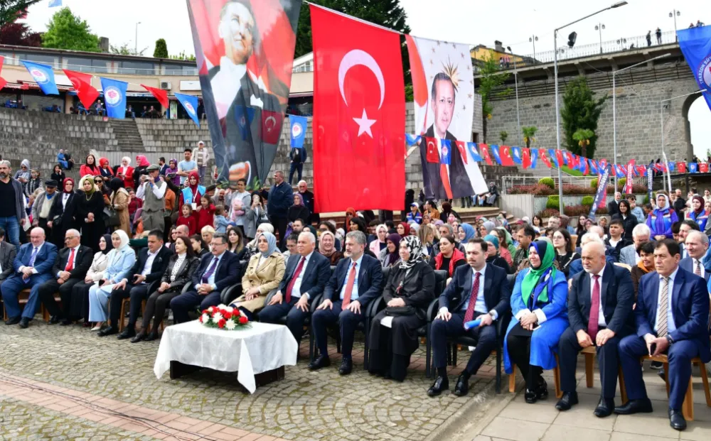 Trabzon’da Aile Festivali Coşkusu: Vali Yıldırım ve Eşi de Katıldı