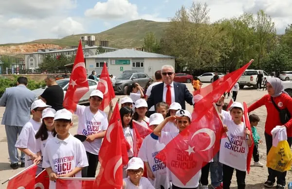 Bayburt’ta 19 Mayıs Coşkuyla Kutlandı