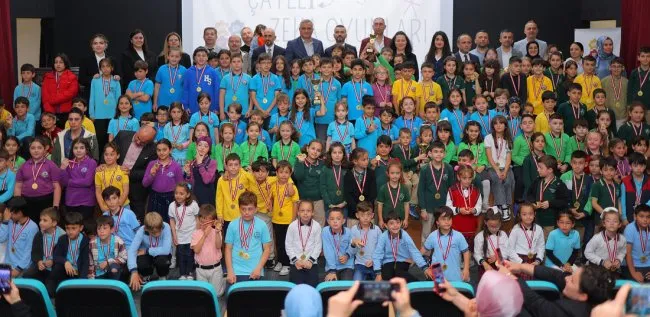 Çayeli’nde “Zekâ Oyunları Süper Ligi” final heyecanı yaşandı