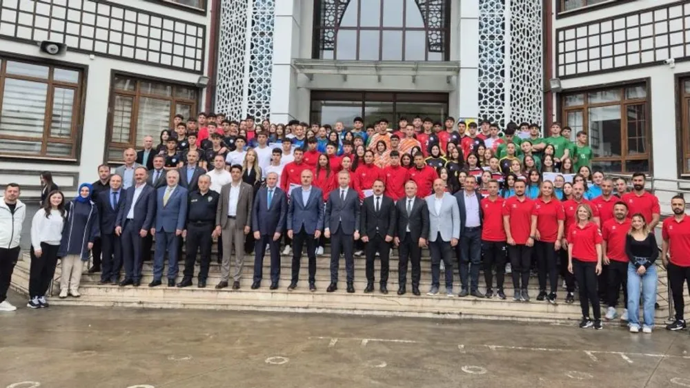 Güneysu’da Sporun Parlayan Yıldızları Sahnede