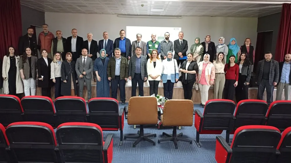 Rize Yeşilay’dan Velilere Bağımlılık Eğitimi Ailelerin Güçlü Rolü Vurgulandı