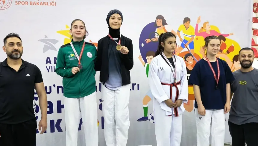 Artvinli Taekwondocu Zeynep Torun’dan Gururlandıran Başarı!