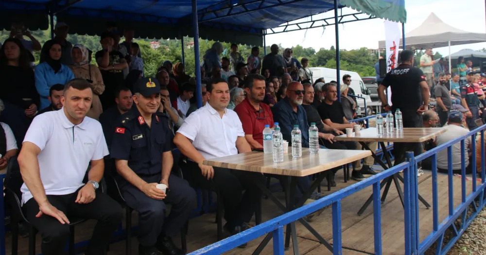 Ardeşen’de Adrenalin Zirve Yaptı: 18. Karadeniz Offroad Kupası 1. Ayak Yarışı Coşkuyla Gerçekleşti