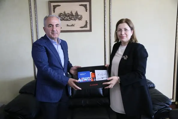KADEM Genel Başkanı Av. Dr. Canan Sarı’dan Rize Belediye Başkanı Rahmi Metin’e Ziyaret