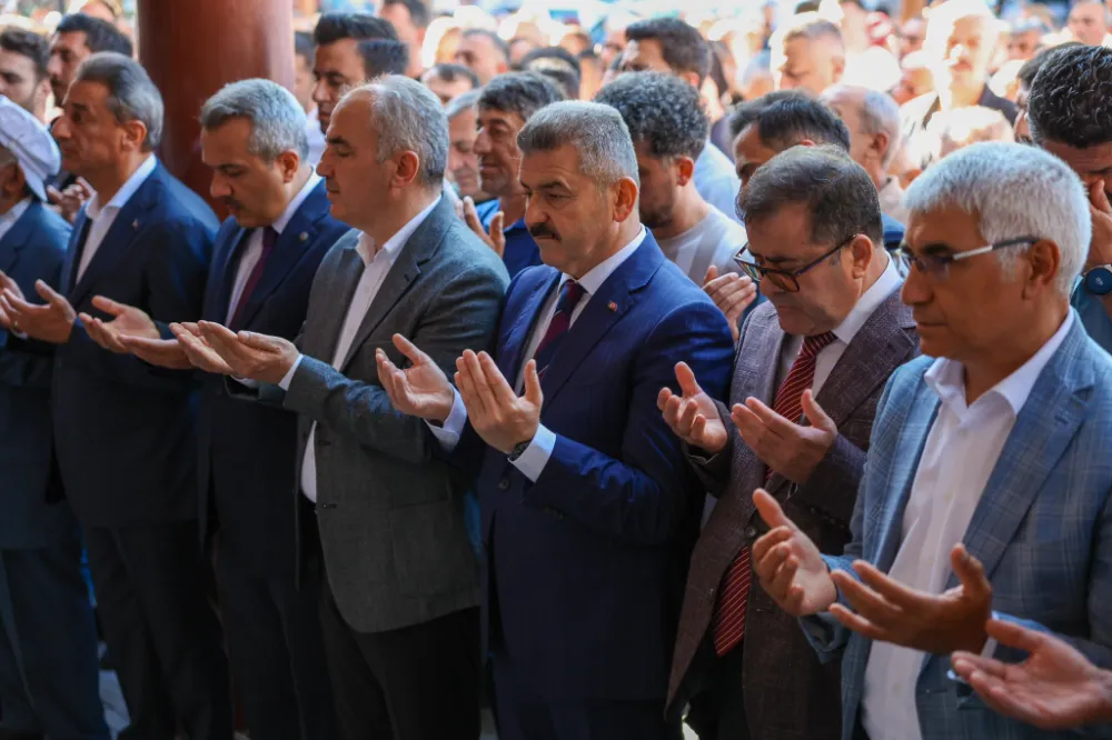 Vali Dr. Turan Ergün’den Karaömeroğlu Ailesine Taziye