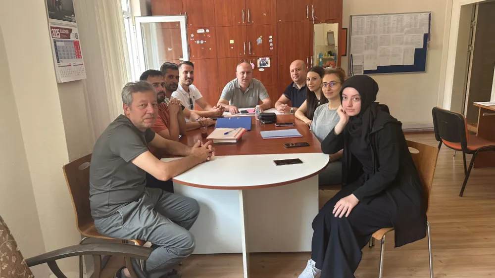 Artvin’de 13 Okula “Enerji Dostu Mavi Yeşil Etiket” Belgesi Verildi