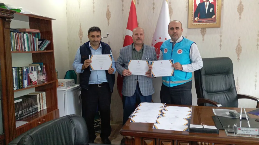 İmam-Hatip Kiraz
