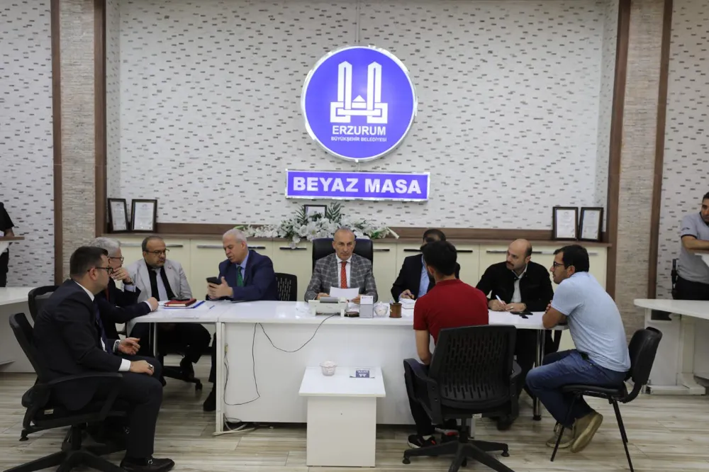 Erzurum Belediyesi Halk Günü ile Vatandaşların Sesine Kulak Veriyor