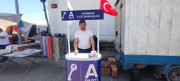 Sürmene Anahtar Parti’den Salı Pazarı’nda Üye Çalışması ve İkramlar