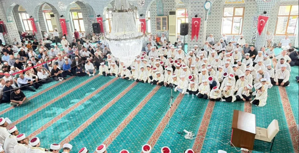 Trabzon Of’ta 130 Hafız İçin Coşkulu İcazet Töreni