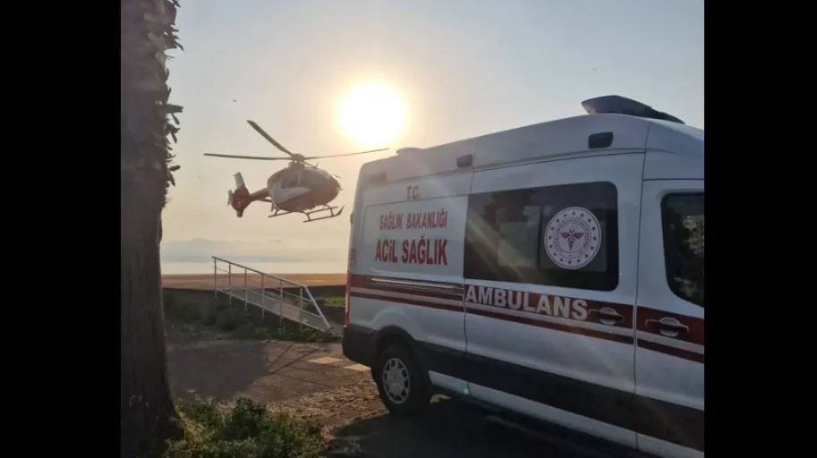 Trabzon’un Çaykara İlçesinde SVO Şüphesi: Hasta Helikopter Ambulans ile KTÜ’ye Sevk Edildi
