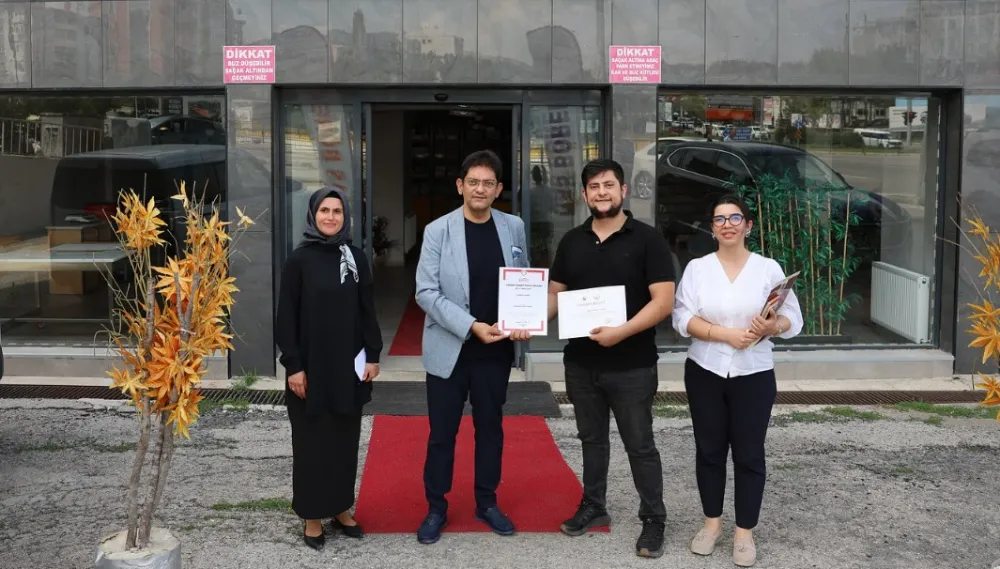 Erzurum Ticaret Borsası Başkanı Hakan Oral, Coğrafi Tescilli Erzurum Su Böreği Üreticisini Ziyaret Etti