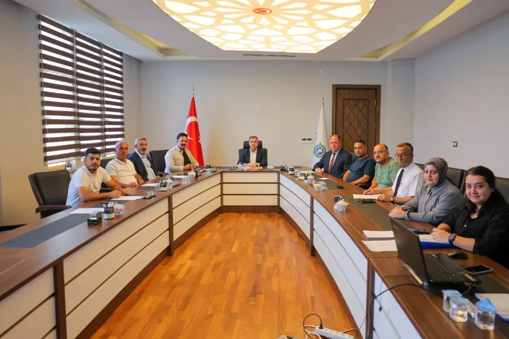 Bayburt Valiliği Encümen Kurulu, yerel hizmetler için stratejik toplantı gerçekleştirdi