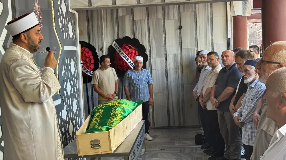 Rize’de Emekli Din Görevlisi Mehmet Salih Güney Son Yolculuğuna Uğurlandı