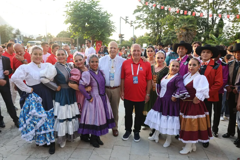 Uluslararası Arhavi Kültür ve Sanat Festivali Görkemli Açılışla Başladı