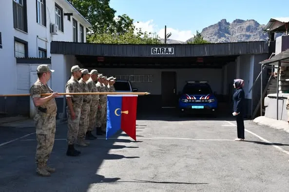 Olur Kaymakamı Semanur Kalkan’dan İlçe Jandarma Komutanlığı’na Ziyaret