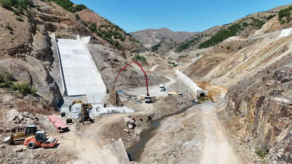 Giresun Şaplıca Barajı’nda Dolusavak İmalatları Hızla Devam Ediyor