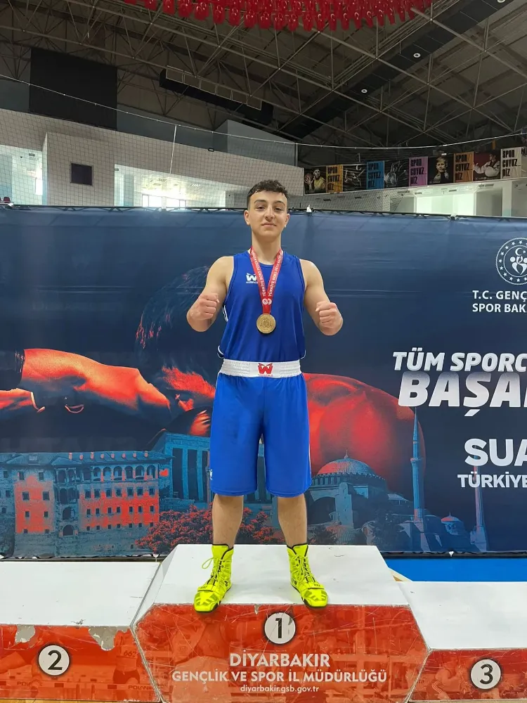 Rize’li Sporcu Nihat Pehlevan Avrupa Boks Şampiyonası’nda Ülkemizi Temsil Edecek