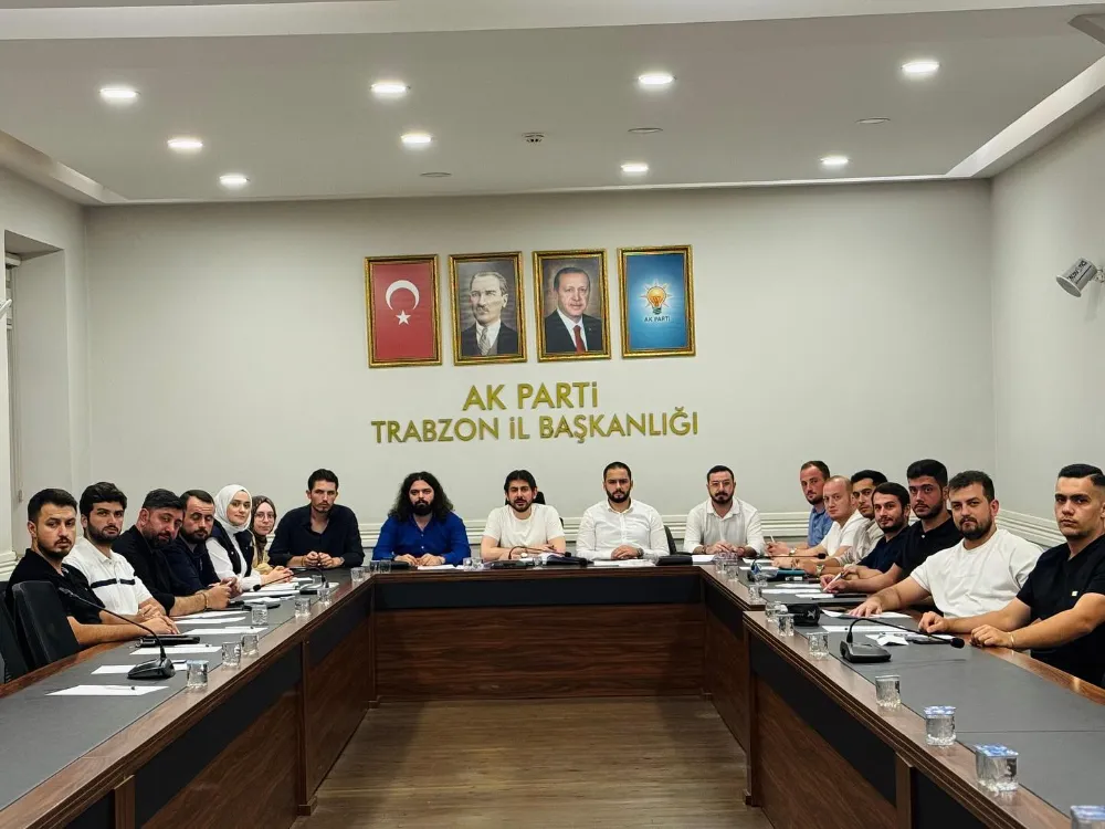 AK Parti Trabzon İl Gençlik Kolları Yürütme Kurulu Toplantısı Gerçekleştirildi