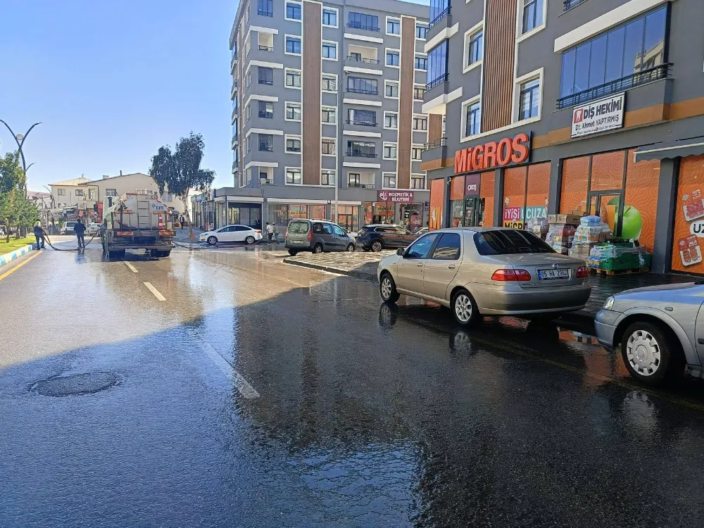 Aşkale’de Temizlik Çalışmaları Tüm Hızıyla Devam Ediyor