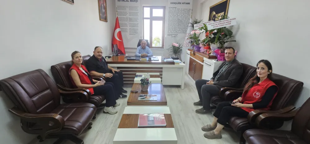 Kemalpaşa Gençlik Merkezi’nden Yeni İlçe Milli Eğitim Müdürü Güven Balkaya’ya Ziyaret