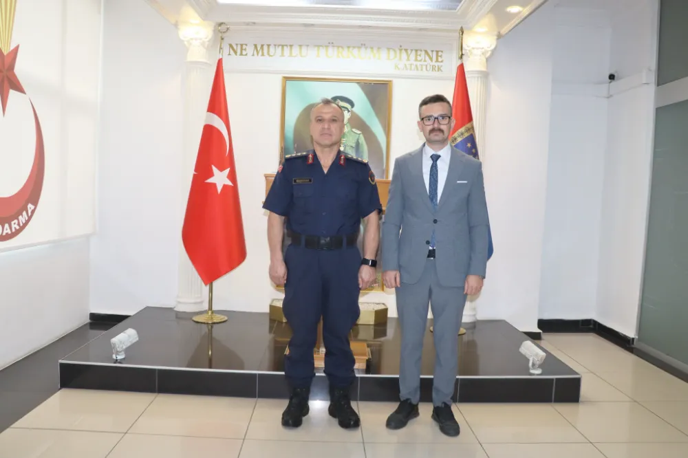Ülkü Ocakları Artvin Yönetiminden Jandarma Komutanına Hayırlı Olsun Ziyareti