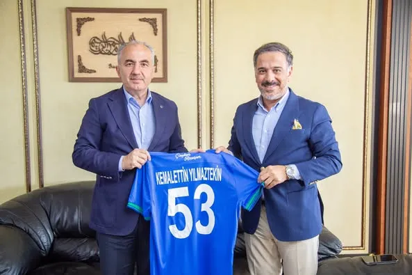 AK Parti Genel Merkez Yetkilisi Kemalettin Yılmaztekin Rize Belediyesini Ziyaret Etti