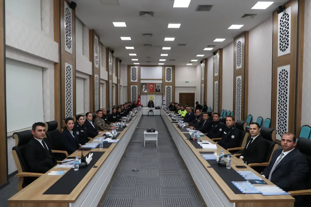 Erzurum Emniyet Müdürlüğü’nde Genel Değerlendirme Toplantısı Düzenlendi