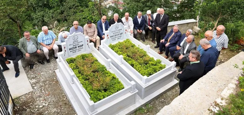 Eski Rize Belediye Başkanı Hızır Hop, Vefatının 4. Yılında Kabri Başında Anıldı