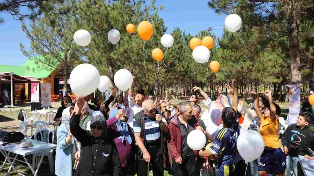 Alzheimer Farkındalık Günü