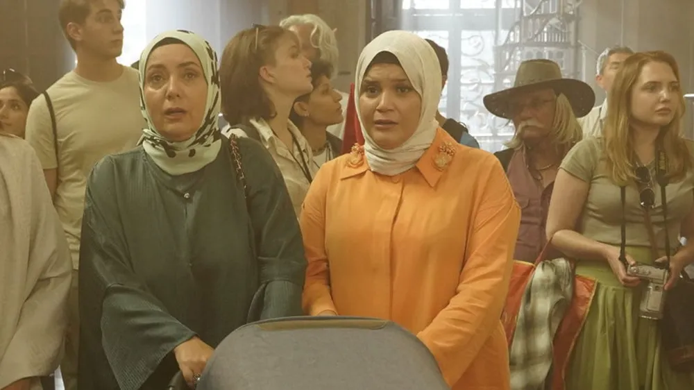 Feyza Civelek ve Sibel Taşçıoğlu, Gold Film