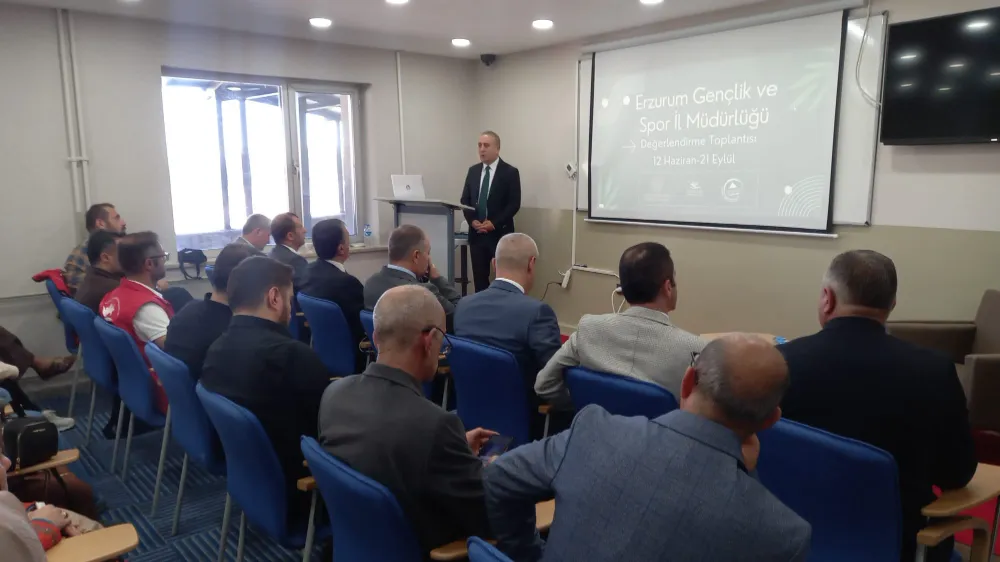 Erzurum’da Gençlik Hizmetleri Değerlendirme Toplantısı Gerçekleştirildi