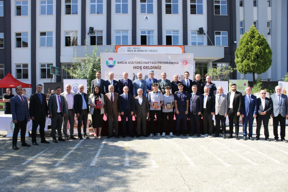 Rize’de Ahilik Haftası Coşkuyla Kutlandı: Öğrenciler ve Esnaflar Bir Araya Geldi