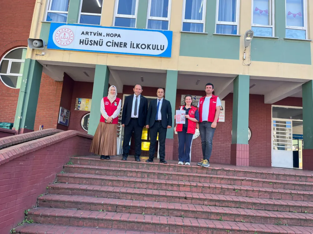 Hopa Gençlik Merkezi Öğrencilerle Buluştu