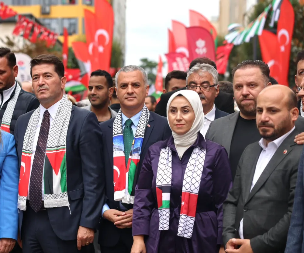Başkan Mustafa Bıyık Özgür Filistin İçin Hareket Et Yürüyüşüne Katıldı