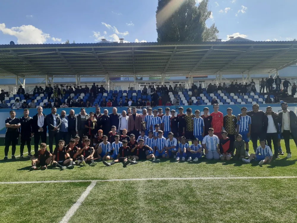 U14 Yay Ligi İl Şampiyonu Yakutiye Belediyespor Oldu