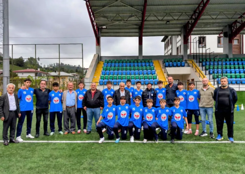 Niyazi Kabaoğlu’ndan Kalkanderespor Alt Yapısına Destek