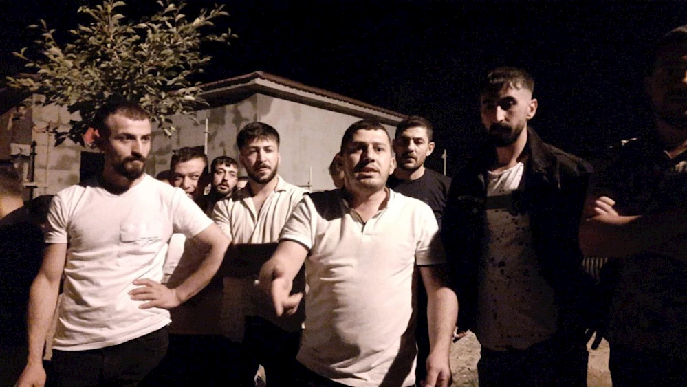 Tatvan’da halk susuzluğa tepki gösterdi, su deposunu bastı