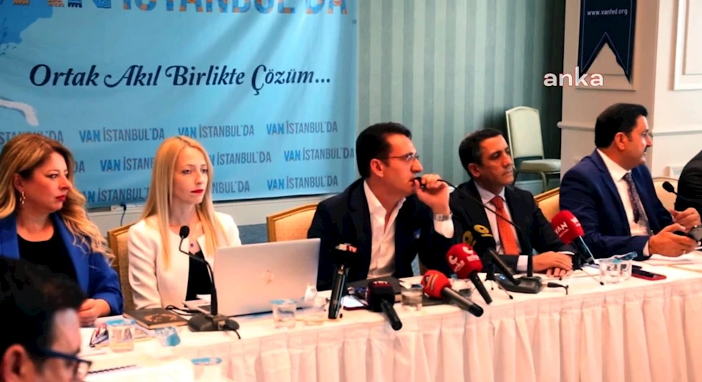 VAN TARİHİ, İSTANBUL YENİKAPI
