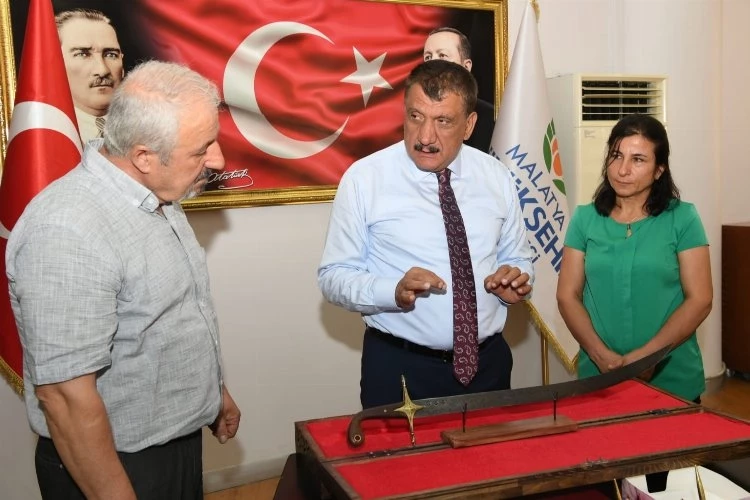 Damascus ustasından Başkan Gürkan